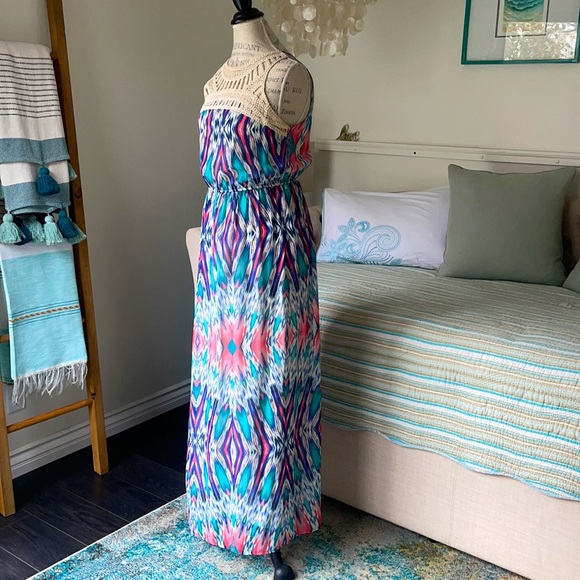 4/$20 Pretty boho sundress with spring colors and crocheted neckline size S - Picture 5 of 6